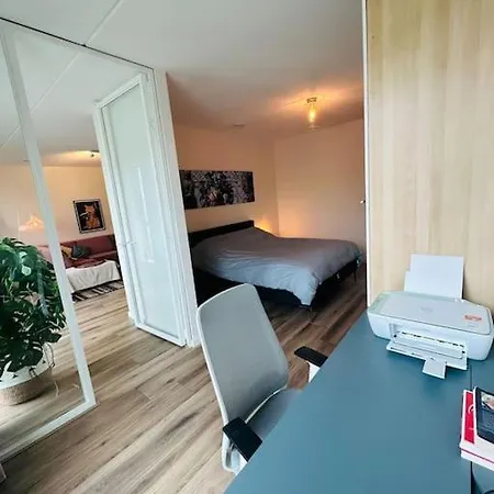2-kmr App In Hartje Centrum